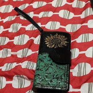 Sunflower Embossed Leather Wristlet Wallet - Black and Green